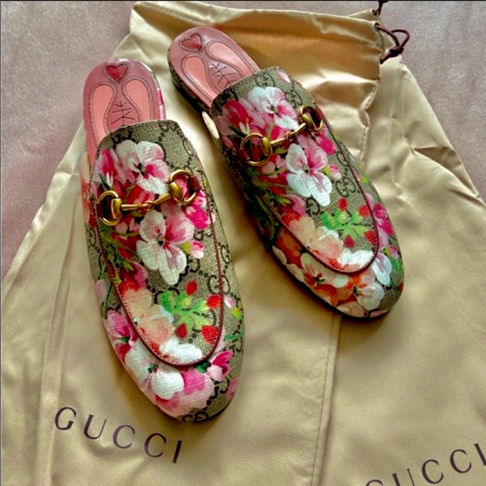 Gucci Beige GG Supreme Blooms-printed mule…